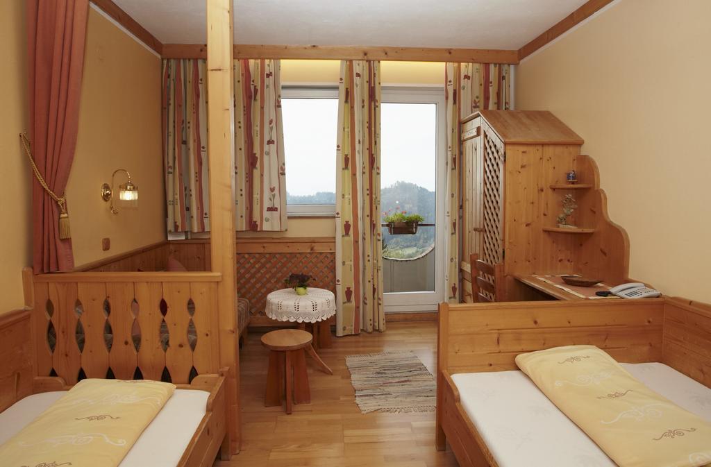 ホテル ビオランドハウス アーシェ Eberstein 部屋 写真